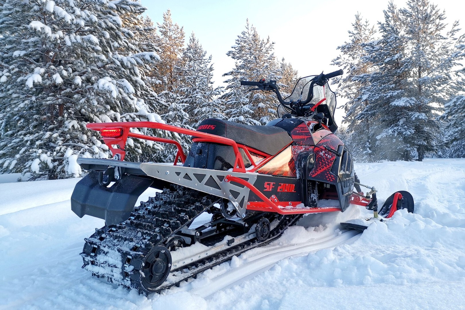 СНЕГОХОД IRBIS SF200L 200см3 — изображение 3